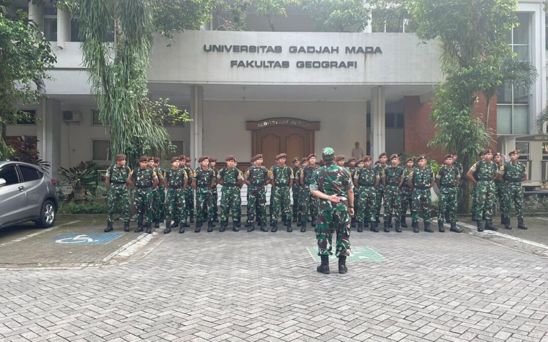 TARUNA PRODI TEKNIK SIPIL PERTAHANAN AKMIL MELAKSANAKAN PRAKTIK LUAR DI UGM